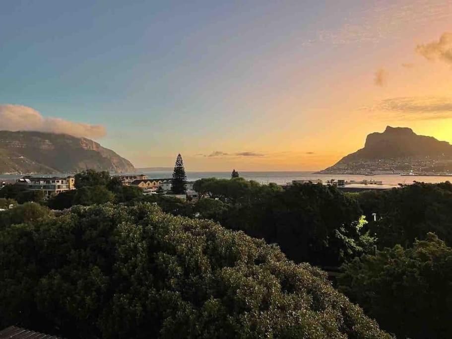 Appartamento Chapman'S Peak, Loft Mit Sea-Und Mountainview Hout Bay Esterno foto